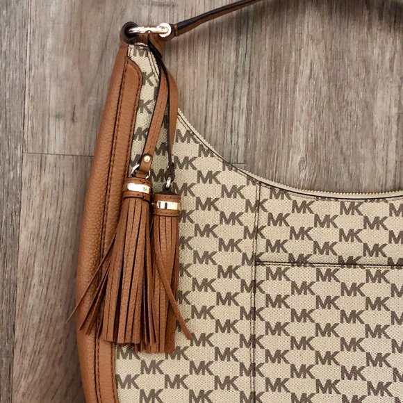 Like New Michael Kors Laryn Tan Coated Canvas Monogrammed Hobo Bag - Picture 4 of 8